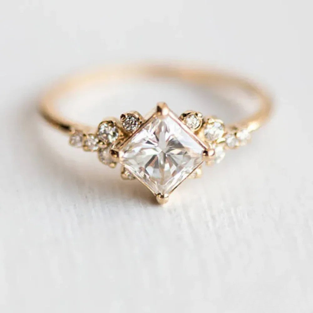 Anillo Corona Delysian