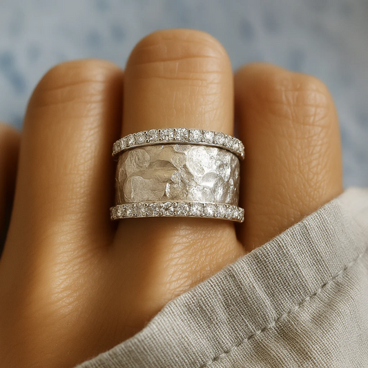 ANILLO DE CIRCONITA BAÑADO EN PLATA VINTAGE